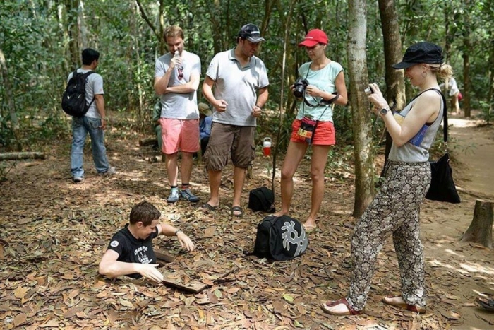 What to do in South Vietnam? A visit to the Cu Chi tunnels.